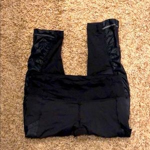 Lululemon crop size 2 black